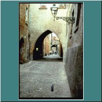 VIA DELLE VOLTE ZONA MEDIEVALE FE.jpg